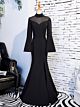 Meerjungfrau Abendkleid Stehkragen Langarm Schwarz Satin Mit Schlitz