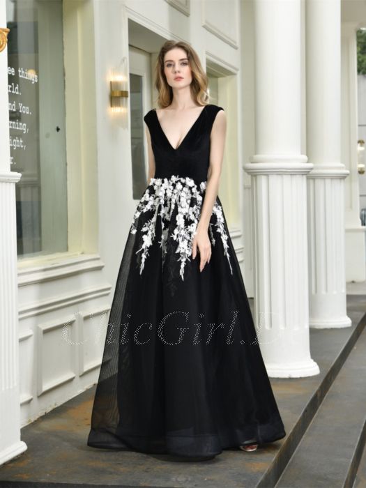 Brautkleid schwarz weiß spitze